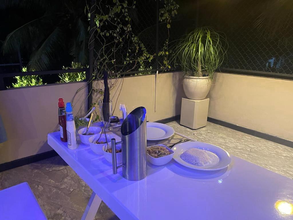 Ceylanro Transit Villa Negombo Exterior photo